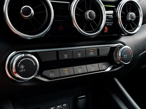 New 2025 Nissan Sentra SV w/ Trunk Package image 15