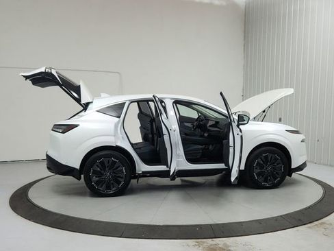 Used 2025 Nissan Murano Platinum w/ Cargo Package AWD/4WD image 16