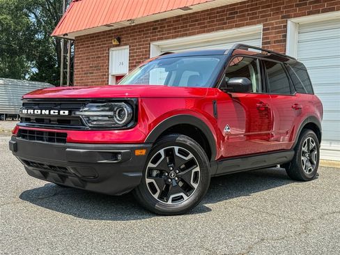 Used 2021 Ford Bronco Sport Outer Banks AWD/4WD image 2