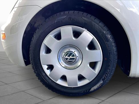 Used 2003 Volkswagen Beetle GL image 9