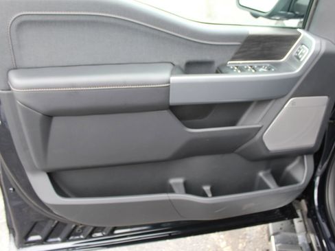 New 2025 Ford F150 Lariat w/ Equipment Group 502A High image 17