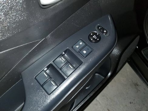 Used 2016 Honda CR-V LX image 13