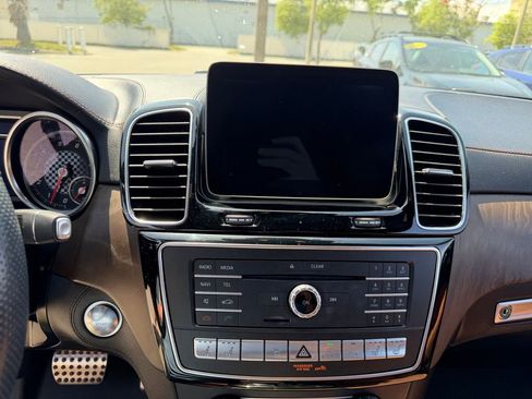 Used 2017 Mercedes-Benz GLE 43 AMG 4MATIC image 23