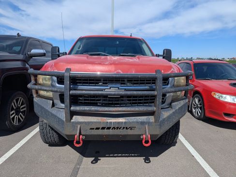 Used 2008 Chevrolet Silverado 2500 LTZ w/ Safety Package AWD/4WD image 2
