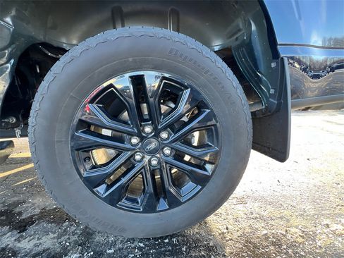 Used 2025 Ford F150 Lariat w/ Equipment Group 501A Mid image 39