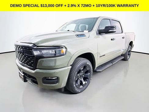 New 2026 RAM 1500 4x4 Crew Cab image 3
