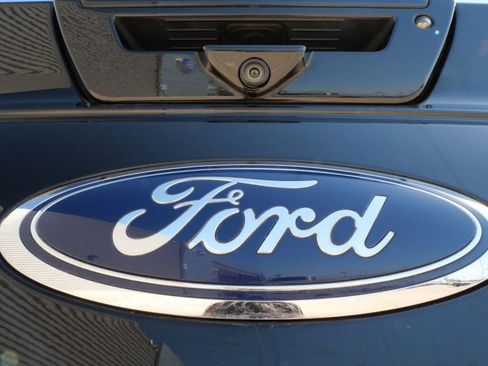 Certified 2019 Ford F150 Lariat AWD/4WD image 12