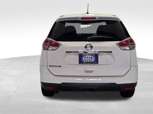 Used 2016 Nissan Rogue S FWD image 18