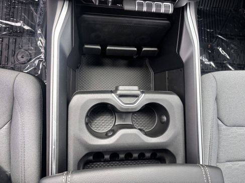 New 2026 RAM 1500 Big Horn AWD/4WD image 18