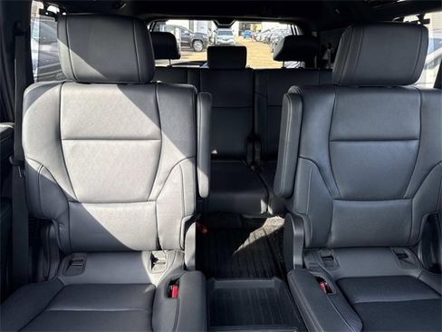 Used 2025 Toyota Sequoia Platinum image 12