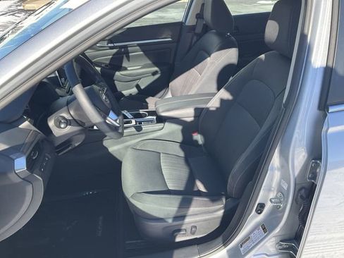 Certified 2023 Nissan Altima 2.5 SV image 11