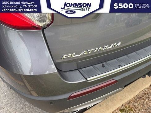Used 2023 Ford Explorer Platinum w/ Technology Package AWD/4WD image 9