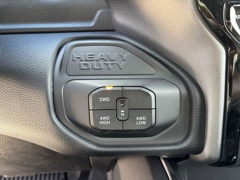 New 2026 RAM 3500 Laramie AWD/4WD image 21