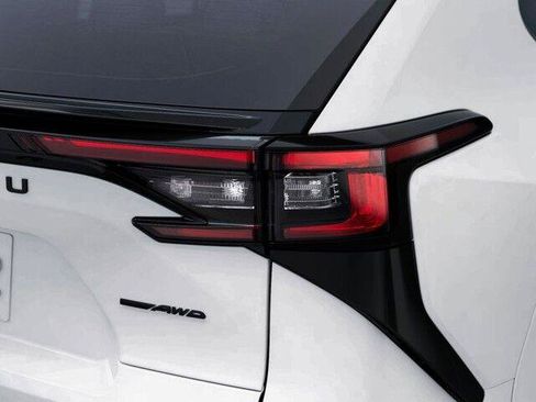 New 2026 Subaru Solterra AWD/4WD image 12