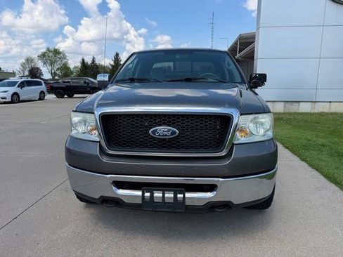 Used 2006 Ford F150 XLT AWD/4WD image 2