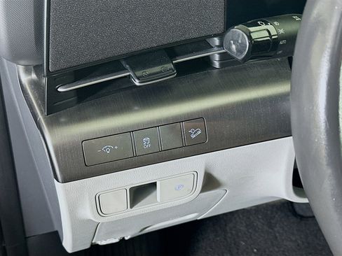 Used 2024 Hyundai Kona SEL FWD image 17