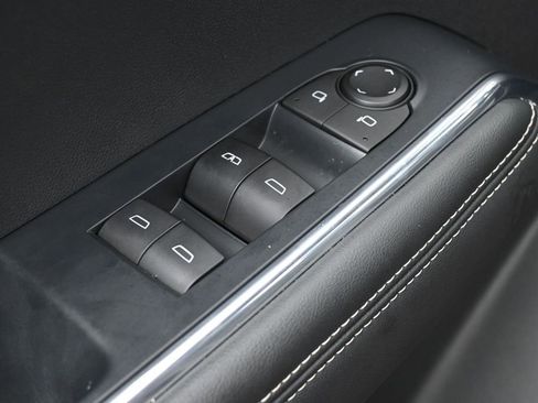 Used 2024 GMC Acadia Elevation w/ Luxury Package FWD image 14