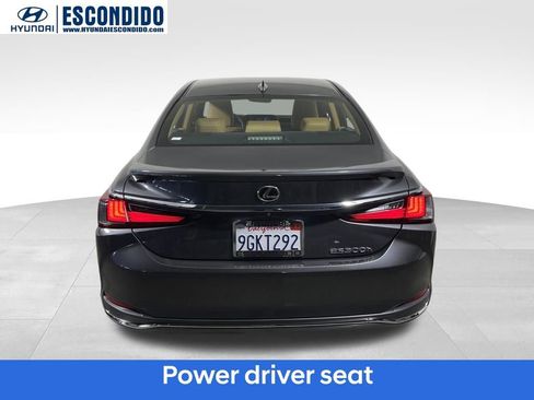 Used 2023 Lexus ES 300h w/ Premium Package image 4