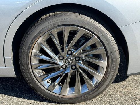 Used 2025 Lexus ES 350 Luxury image 14