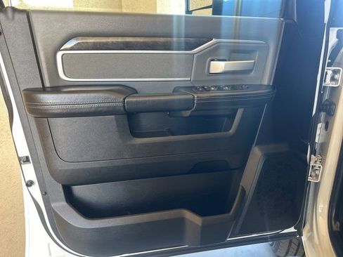 Used 2021 RAM 2500 Big Horn AWD/4WD image 11