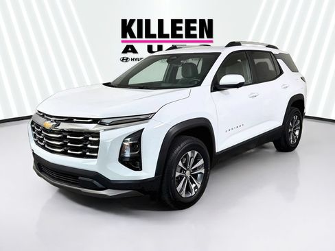 Used 2025 Chevrolet Equinox LT w/ Convenience Package II FWD image 3