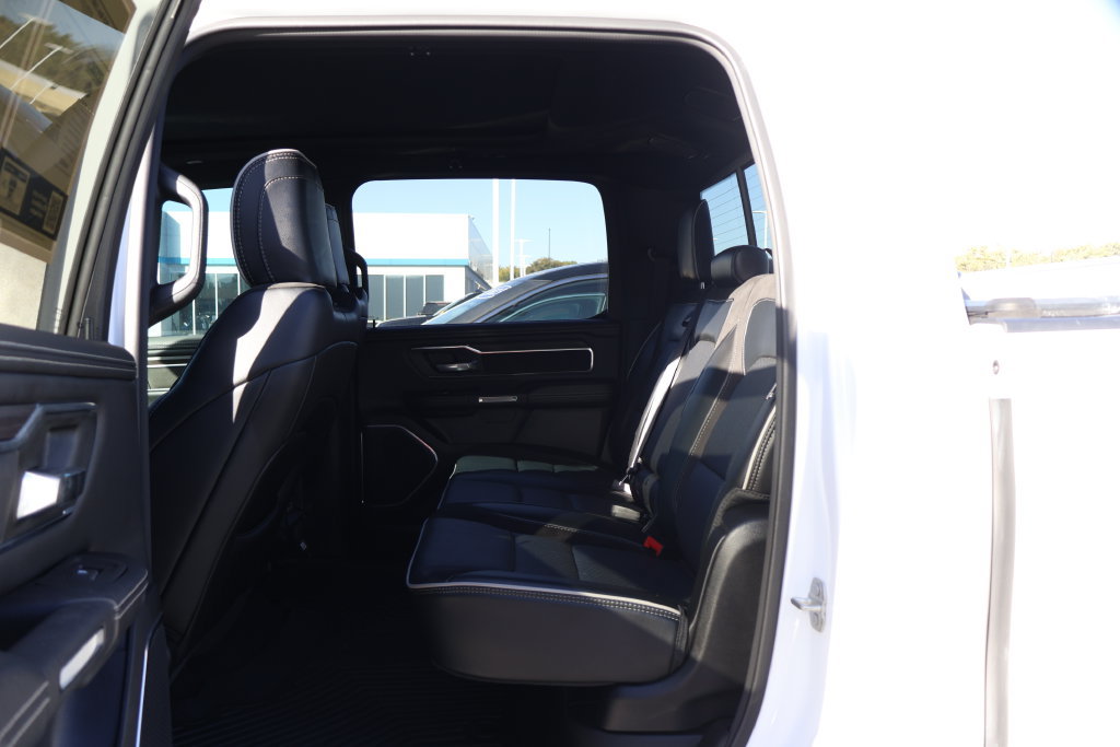 Used 2025 RAM 1500 Laramie w/ Sport Appearance Package AWD/4WD image 35