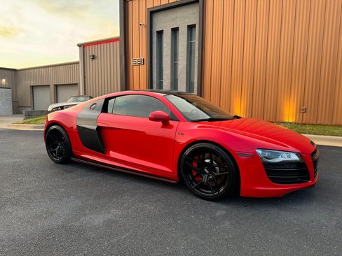 Used 2011 Audi R8 V10 AWD/4WD image 3