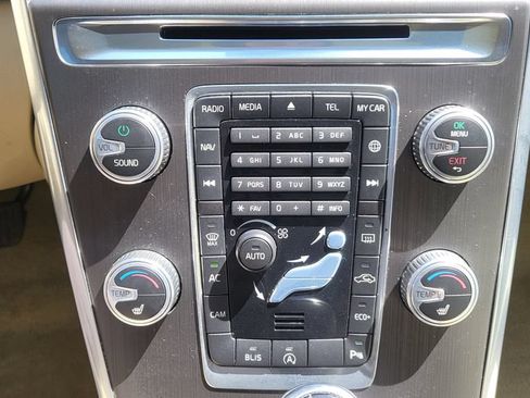 Used 2015 Volvo XC60 T5 Premier w/ Protection Package FWD image 33