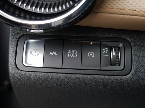 New 2026 Chevrolet Equinox ACTIV w/ Convenience Package III image 11