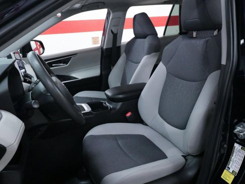 Used 2023 Toyota RAV4 XLE image 26