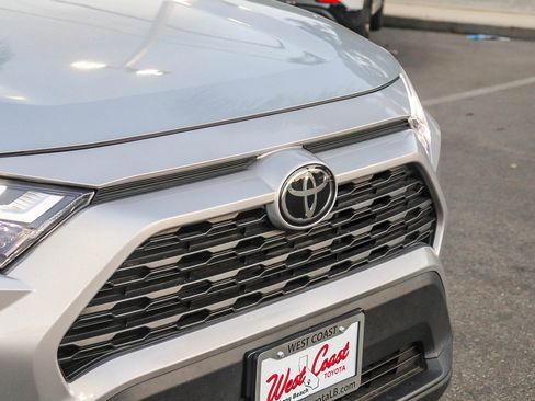 Used 2023 Toyota RAV4 XLE image 6