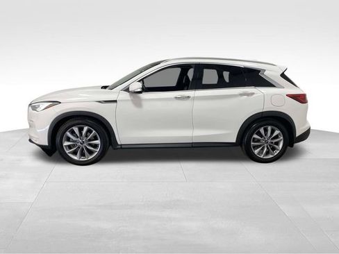 Used 2021 INFINITI QX50 Luxe image 2
