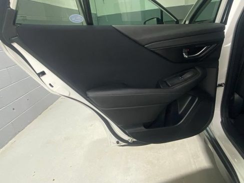Used 2022 Subaru Outback Premium AWD/4WD image 8