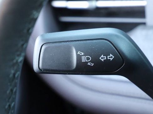 Used 2025 Ford Explorer Platinum w/ LUX Leather Package image 36