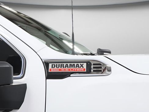 Used 2024 GMC Sierra 2500 SLE w/ SLE Value Package image 31