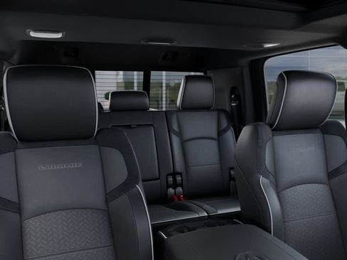 New 2025 RAM 3500 Laramie image 31