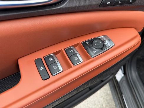New 2026 Kia Carnival SX FWD image 18