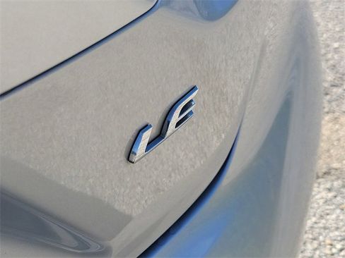 Used 2024 Toyota Corolla LE image 7