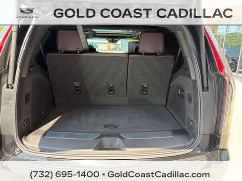 Used 2021 Cadillac Escalade Sport Platinum AWD/4WD image 15