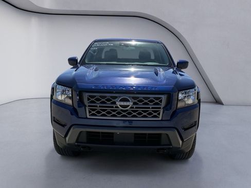 Used 2023 Nissan Frontier SV image 8