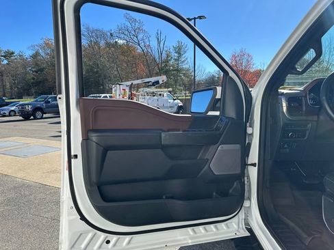 Used 2023 Ford F150 Lariat w/ Equipment Group 502A High image 27