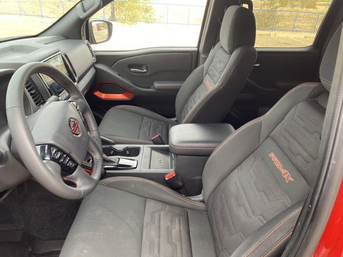 Used 2023 Nissan Frontier PRO-4X w/ Pro Convenience Package image 16