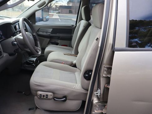 Used 2009 Dodge Ram 2500 Truck SLT image 19