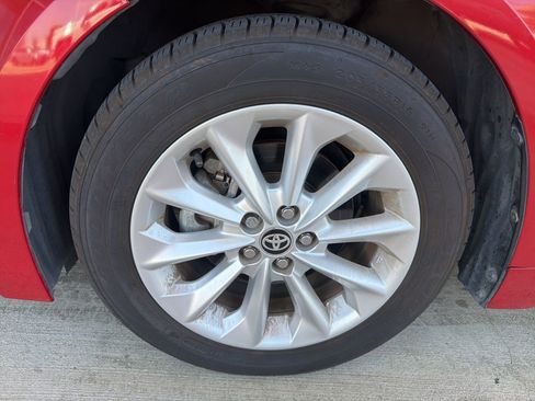 Used 2020 Toyota Corolla LE w/ LE Premium Package FWD image 2