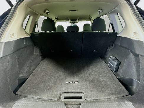 Used 2024 Nissan Rogue SV AWD/4WD image 27