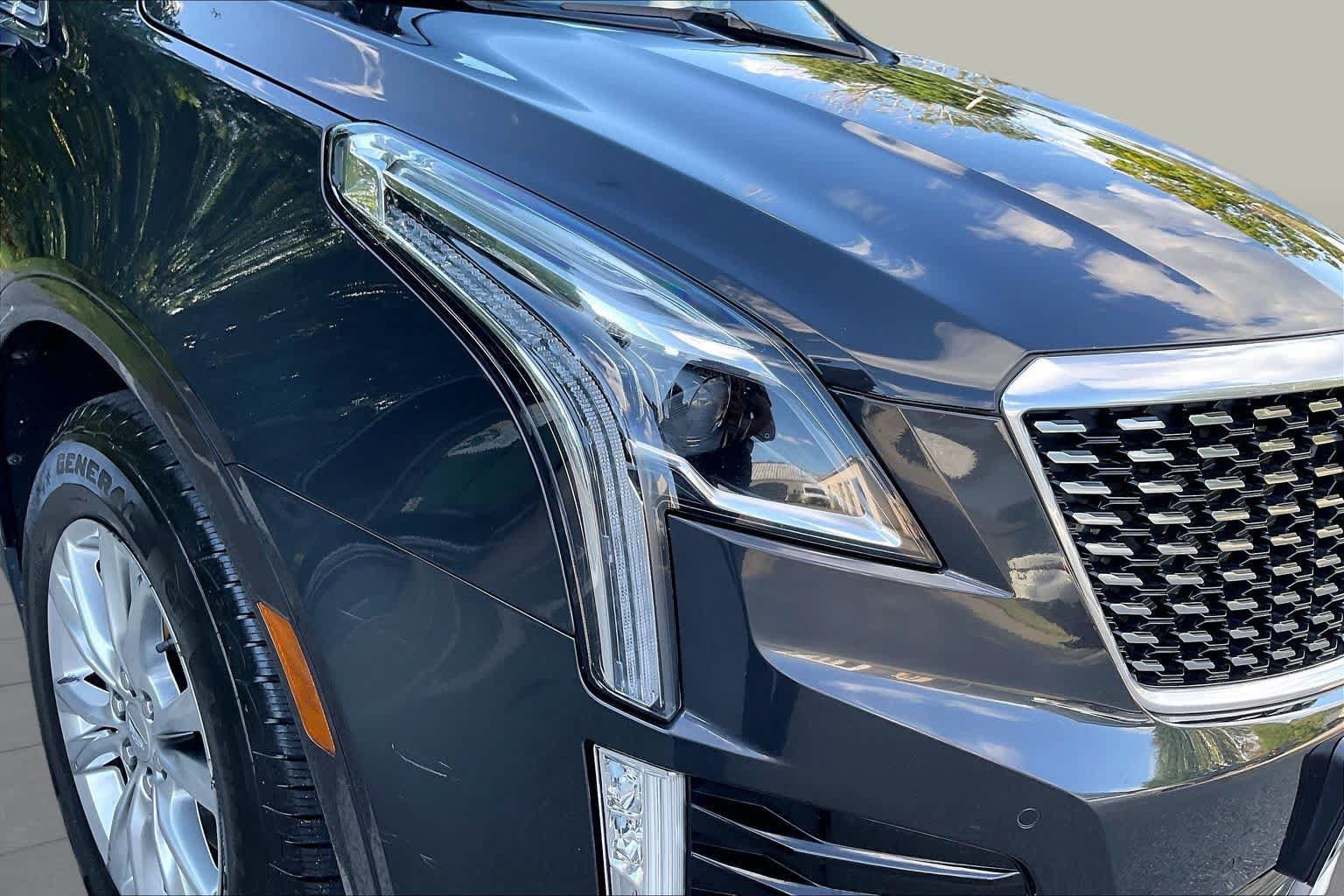 Used 2020 Cadillac XT5 Premium Luxury AWD/4WD image 26