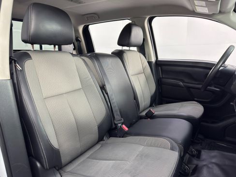 Used 2018 Nissan Titan S w/ S Utility Package image 27