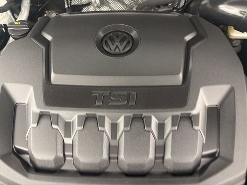 Used 2024 Volkswagen Tiguan S image 35