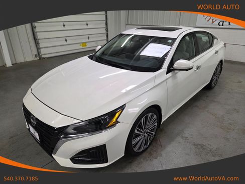 Used 2023 Nissan Altima 2.5 SL FWD image 1
