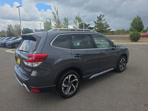 Used 2023 Subaru Forester Touring AWD/4WD image 3